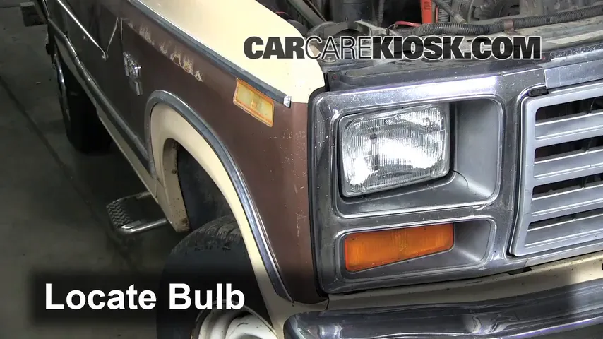 1984 Ford F-250 6.9L V8 Diesel Standard Cab Pickup Éclairage Feu de jour (remplacer l'ampoule)